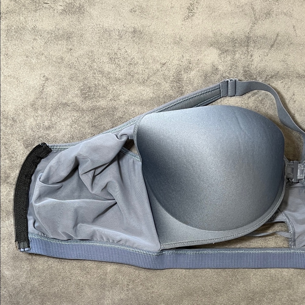 Victoria's Secret Knockout Front-Close Sports Bra in Gray 38DD - Picture 10 of 14